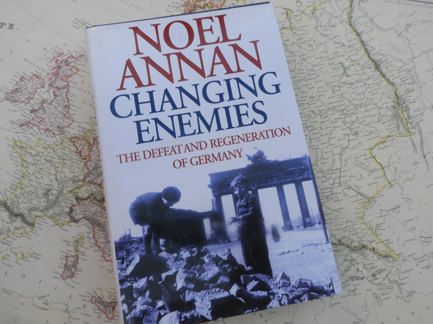 Changing Enemies - The Defeat & Regeneration of Germany